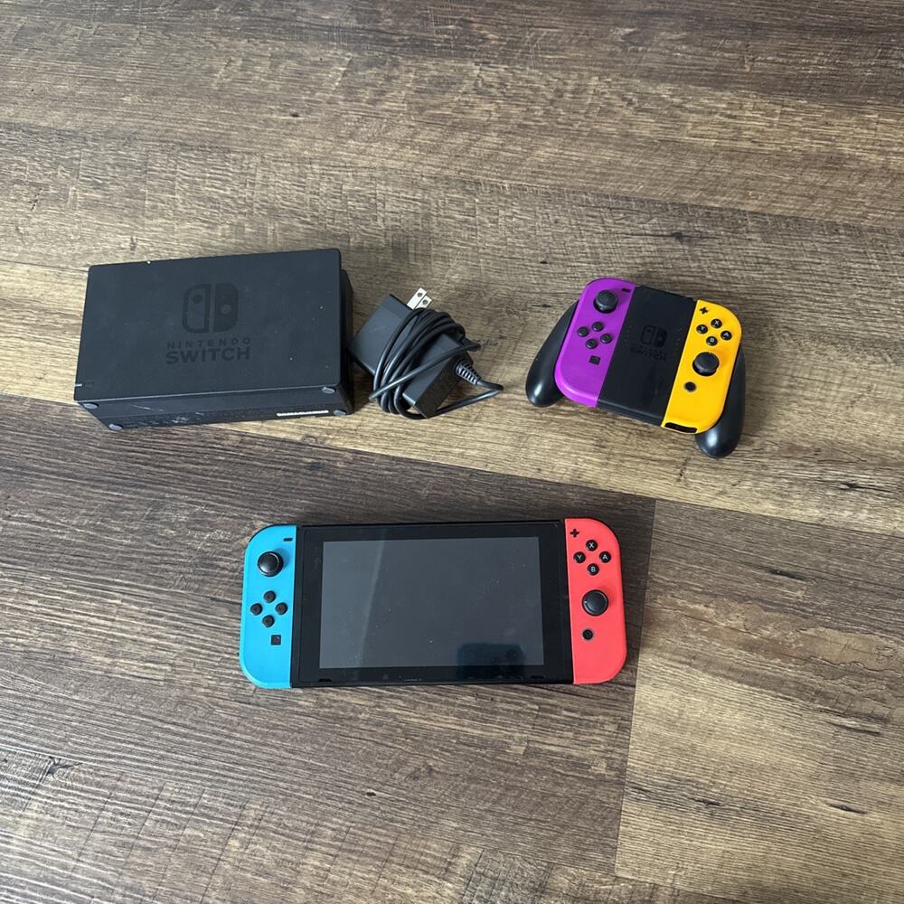 Ninetindo switch Console With 2 Extra Joy Cons